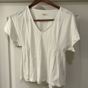 Madewell elevated basic white v neck size medium